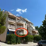 Mira Apartman