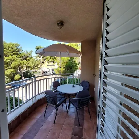 Mira * Makarska