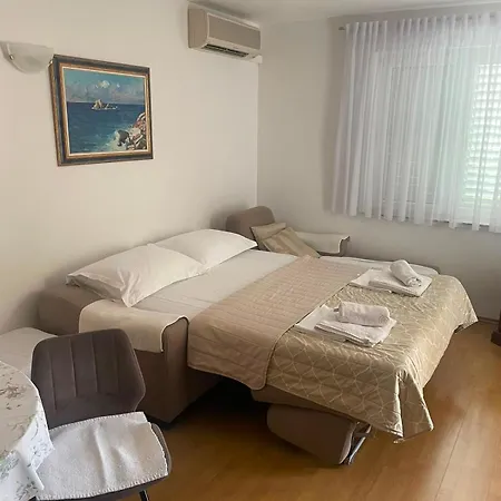Mira Makarska
