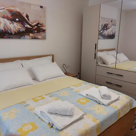 Mira Lägenhet Makarska