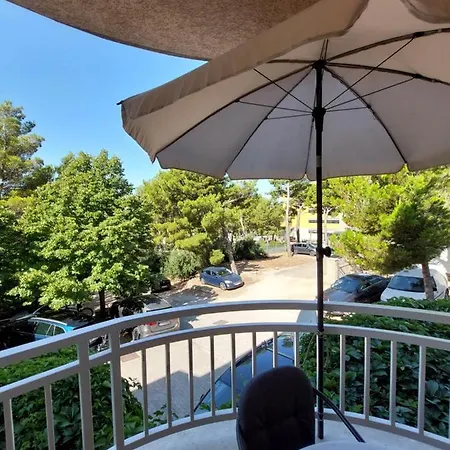 Apartment Mira